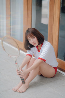 亲妺妺晚上扒我内裤吃我精子